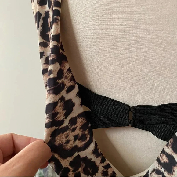 Alice + Olivia Leopard Print Open Back Mini Dress XS Blouson Party Cocktail - Picture 13 of 16